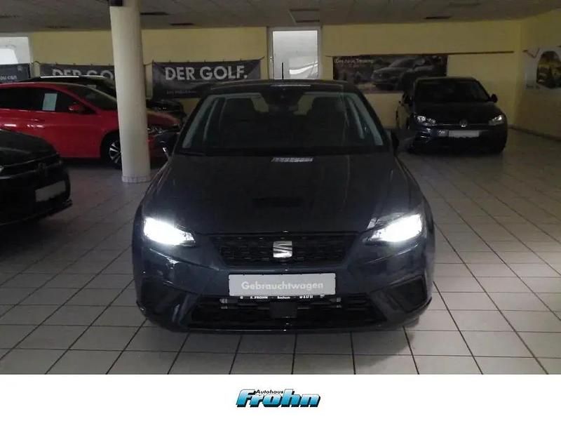 Grau Gebraucht 2024 Seat Ibiza Style Limousine | 17.590 € (Fairer Preis) - Bild 1/4