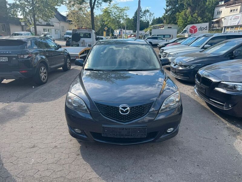 Grau Gebraucht 2006 Mazda 3 Active Limousine | 2.800 € (Fairer Preis) - Bild 1/4