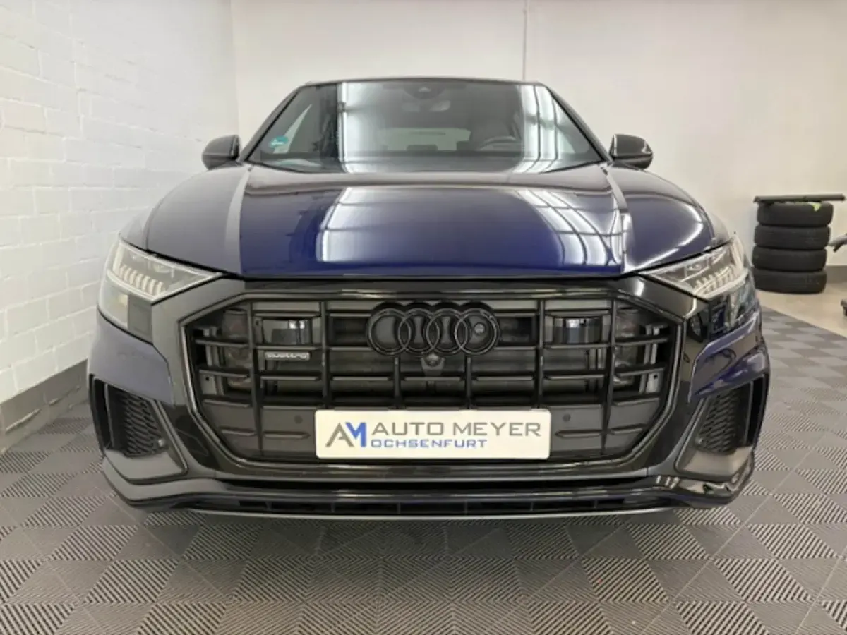Gebraucht Audi Q8 Competition 286 PS (210 kW) 2023 Navarrablau metallic SUV