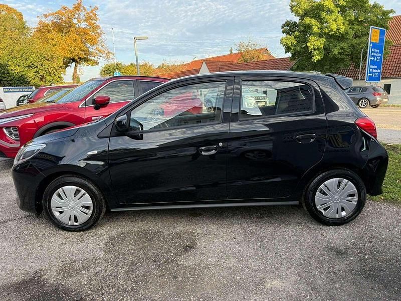 Gebraucht Mitsubishi Space Star Select 71 PS (52 kW) 2023 Schwarz Limousine