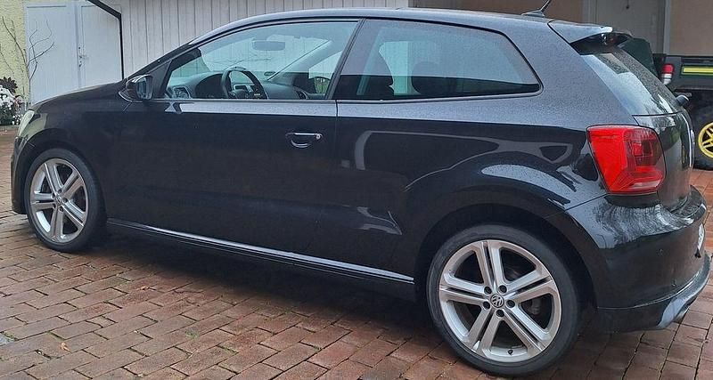 Gebraucht VW Polo Highline 110 PS (80 kW) 2015 Schwarz Kleinwagen
