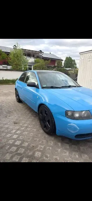 Gebraucht Audi A3 Ambiente 150 PS (110 kW) 1998 Blau Kleinwagen