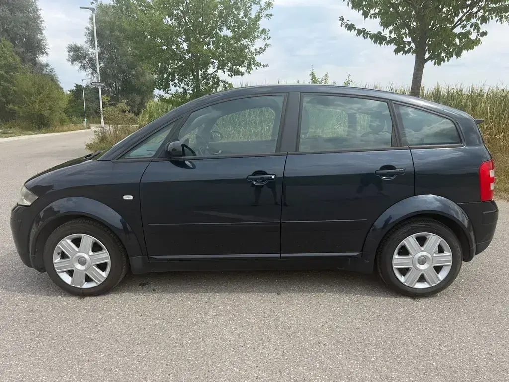Gebraucht Audi A2 75 PS (55 kW) 2002 Blau Kleinwagen
