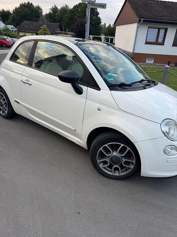 Weiß Gebraucht 2009 Fiat 500 Lounge Kleinwagen | 3.200 € (Fairer Preis) - Bild 1/4