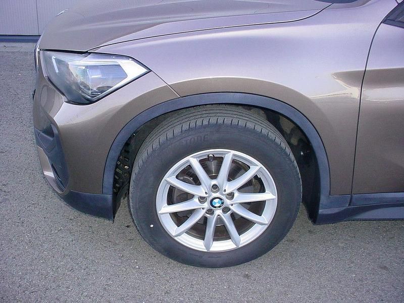 Gebraucht BMW X1 140 PS (102 kW) 2019 Beige SUV