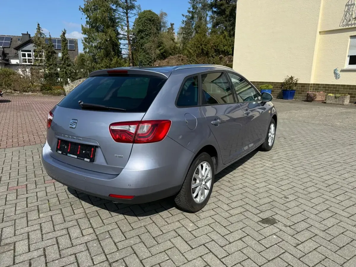 Gebraucht Seat Ibiza ST Style 90 PS (66 kW) 2016 Grau Kombi