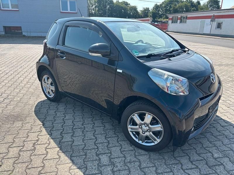 Schwarz Gebraucht 2010 Toyota iQ Kleinwagen | 5.222 € (Guter Preis) - Bild 1/4