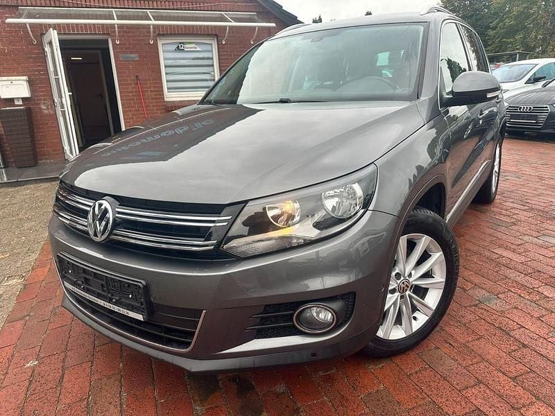 Grau Gebraucht 2014 VW Tiguan Sportline SUV | 13.900 € (Fairer Preis) - Bild 1/4
