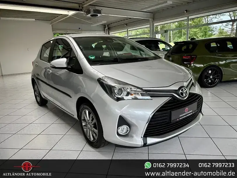 Gebraucht Toyota Yaris Edition-S 99 PS (72 kW) 2017 Silber Kleinwagen