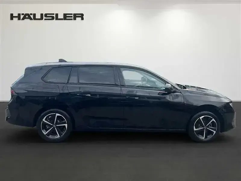 Gebraucht Opel Astra Edition 110 PS (80 kW) 2024 Karbon schwarz Kleinwagen