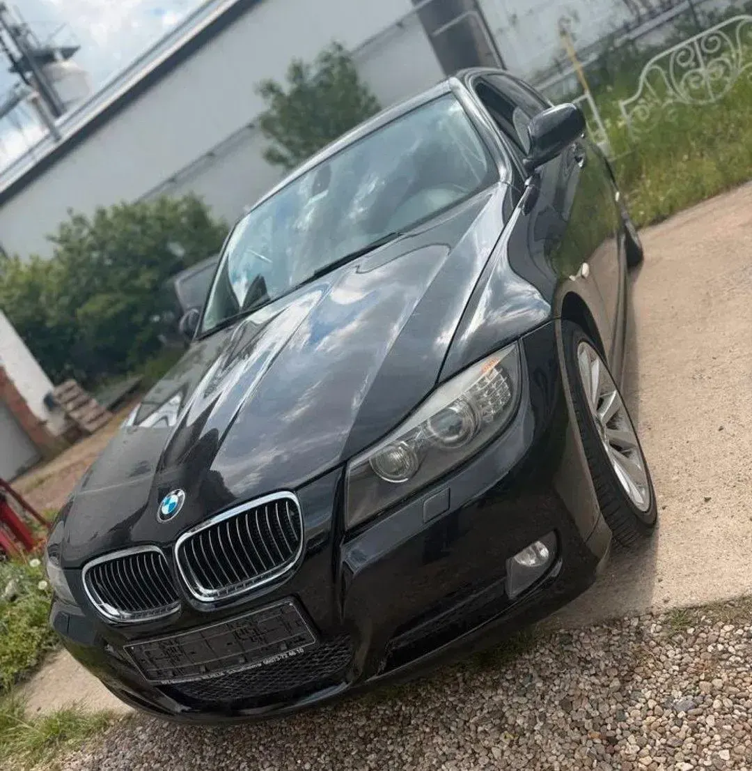 Gebraucht BMW 330 M Sport 245 PS (180 kW) 2012 Schwarz Kombi