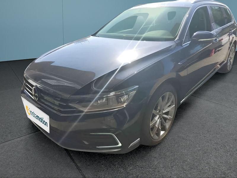 Schwarz Gebraucht 2021 VW Passat Kombi | 26.149 € (Fairer Preis) - Bild 1/4