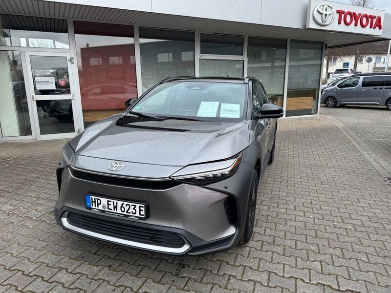 Silber Gebraucht 2022 Toyota bZ4X Comfort SUV | 34.990 € (Guter Preis) - Bild 1/4