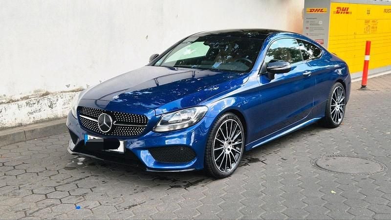 Blau Gebraucht 2016 Mercedes C250 AMG line Coupé | 23.990 € (Guter Preis) - Bild 1/4