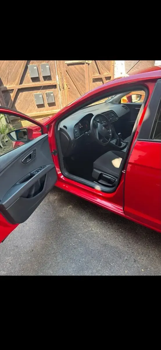 Gebraucht Seat Leon 110 PS (80 kW) 2015 Rot Kleinwagen