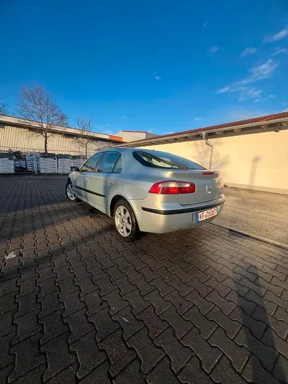 Gebraucht Renault Laguna II Dynamique 120 PS (88 kW) 2004 Grau Limousine