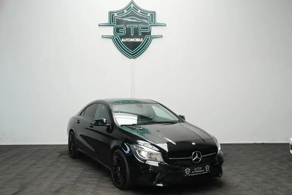 Gebraucht Mercedes CLA200 156 PS (114 kW) 2014 Schwarz Coupé