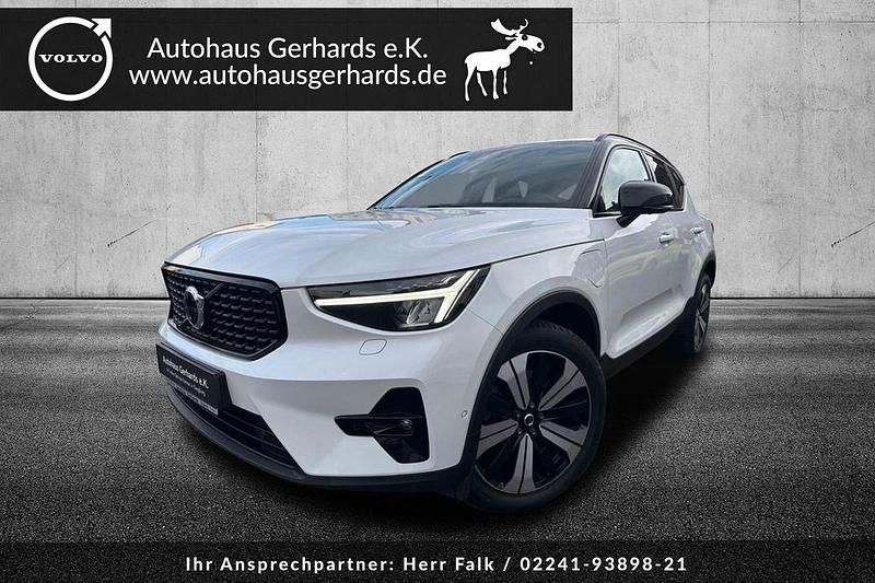 Weiß Gebraucht 2022 Volvo XC40 Ultimate SUV | 28.888 € (Fairer Preis) - Bild 1/4