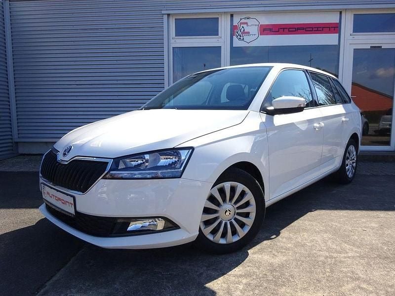 Gebraucht Skoda Fabia Active 95 PS (69 kW) 2022 Bila candy/candyweiss Kleinwagen