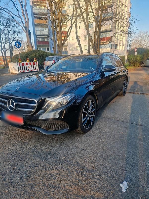 Gebraucht Mercedes E350 258 PS (189 kW) 2017 Schwarz Kombi