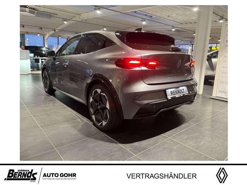 Ny Renault Clio V Techno 158 HK (116 kW) 2026 Grå Sedan