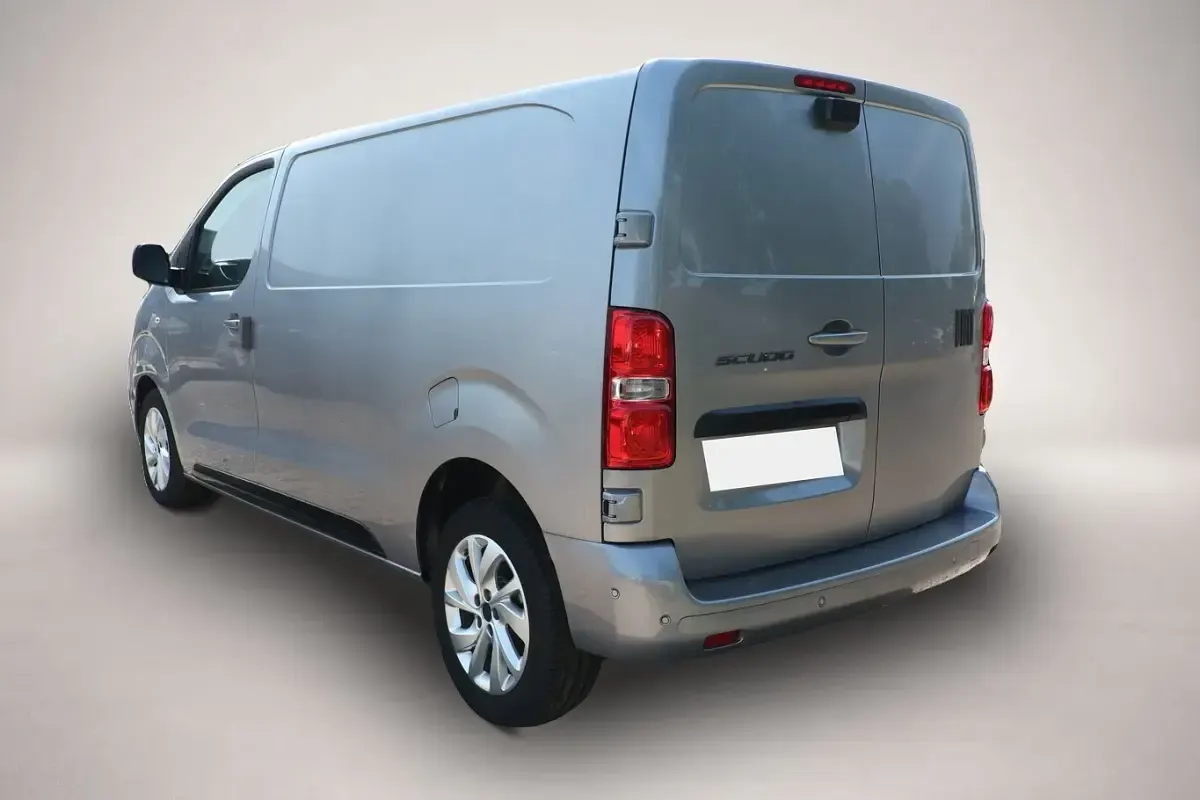 Neu Fiat Scudo 177 PS (130 kW) 2025 Grau Van