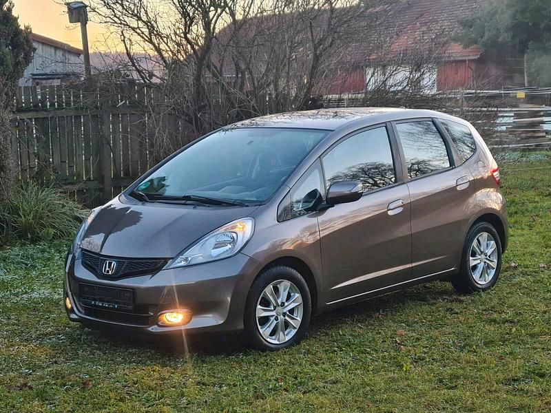Braun Gebraucht 2012 Honda Jazz Kleinwagen | 6.300 € (Fairer Preis) - Bild 1/4