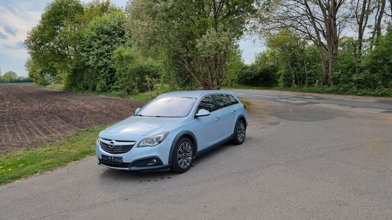Andere außenfarben Gebraucht 2013 Opel Insignia Country Tourer Kombi | 10.500 € (Fairer Preis) - Bild 1/4