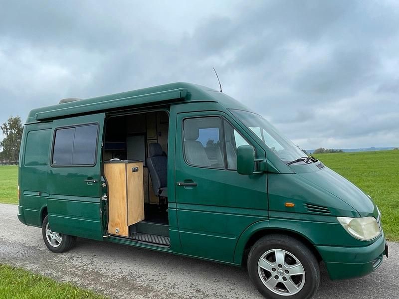 Grün Gebraucht 2000 Mercedes Sprinter Van | 16.500 € - Bild 1/4