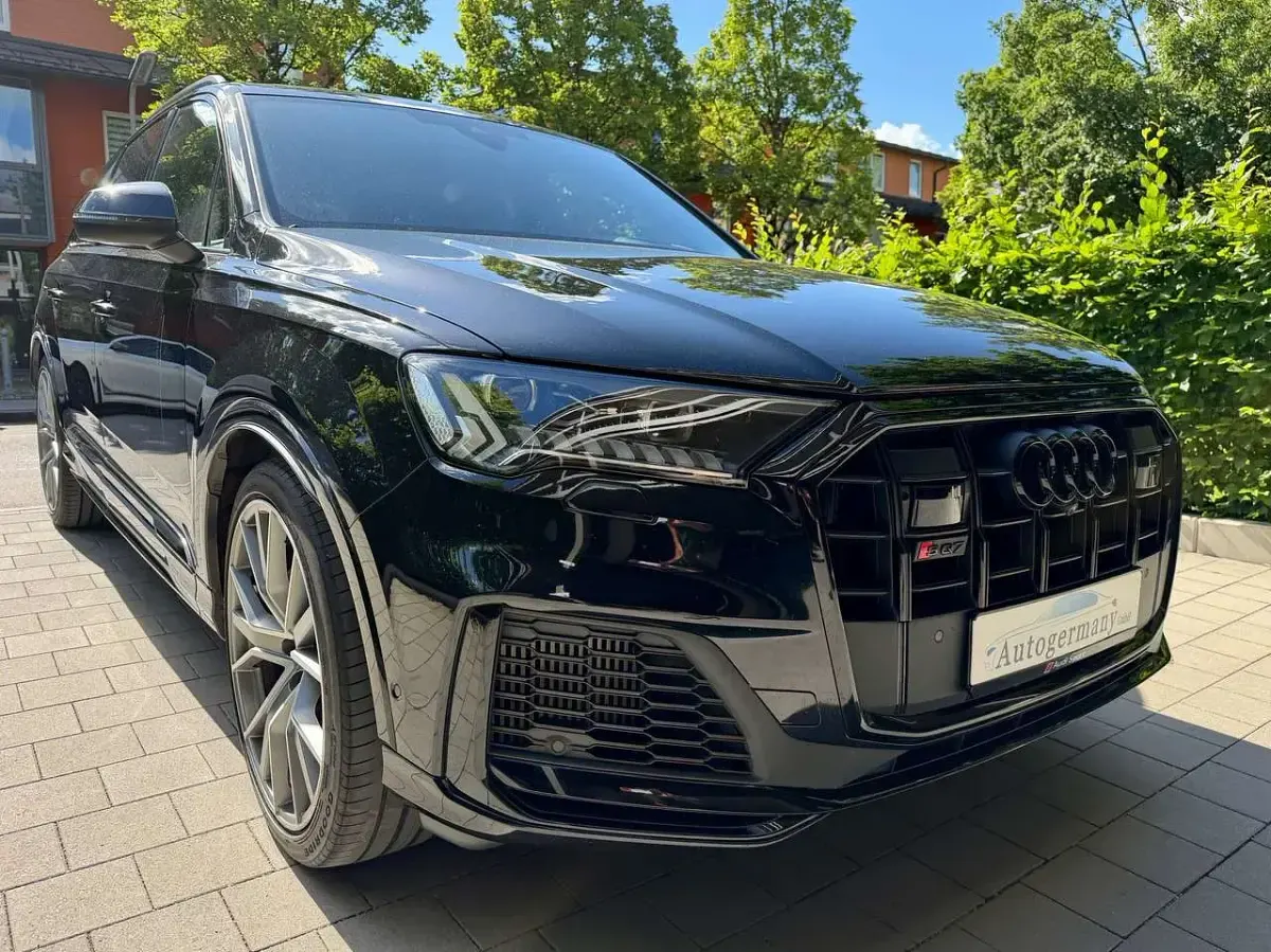 Gebraucht Audi SQ7 Ambiente 435 PS (319 kW) 2021 Orcaschwarz SUV