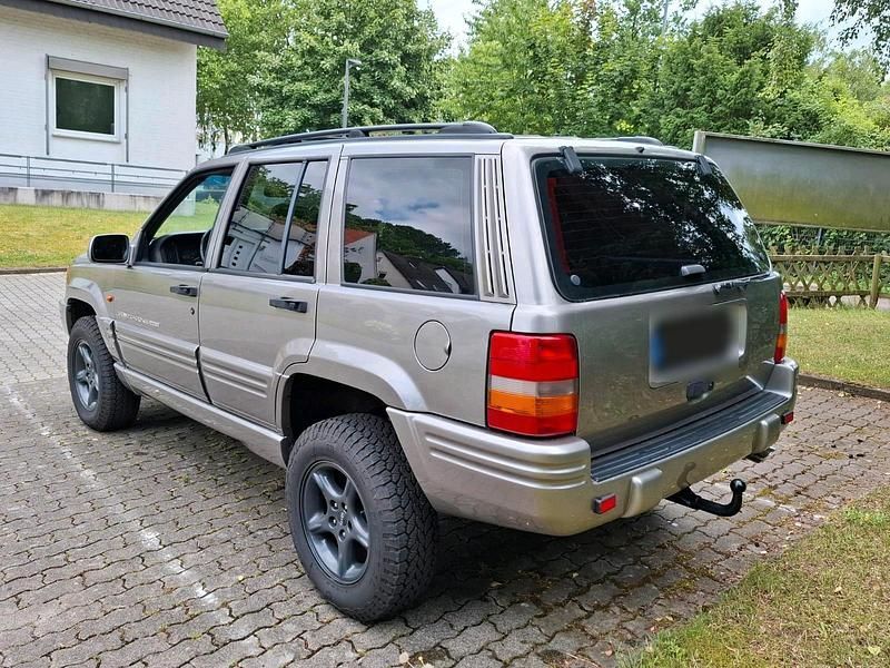 Gebraucht Jeep Cherokee Limited 241 PS (177 kW) 1996 Braun SUV