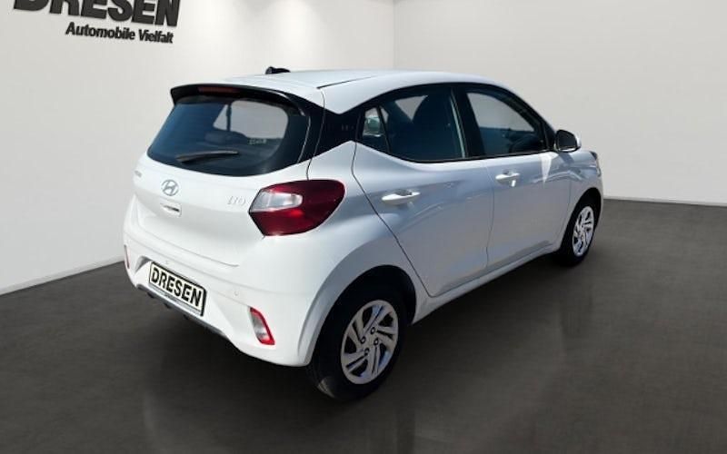 Neu Hyundai i10 Select 63 PS (46 kW) 2025 Weiss Kleinwagen