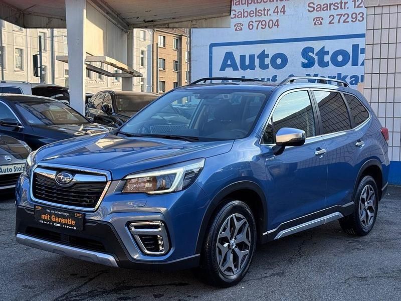Blau Gebraucht 2022 Subaru Forester Active SUV | 29.600 € (Etwas zu teuer) - Bild 1/4