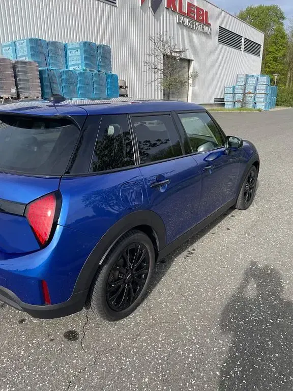Gebraucht Mini Cooper Classic 156 PS (114 kW) 2024 Blau Kleinwagen