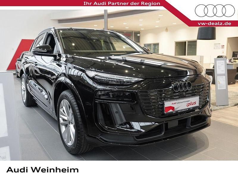 Neu Audi Q6 e-tron Performance 225 kW (306 PS) 2026 Schwarz SUV