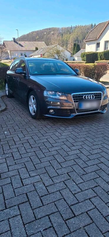 Grau Gebraucht 2008 Audi A4 Kombi | 5.990 € (Fairer Preis) - Bild 1/4