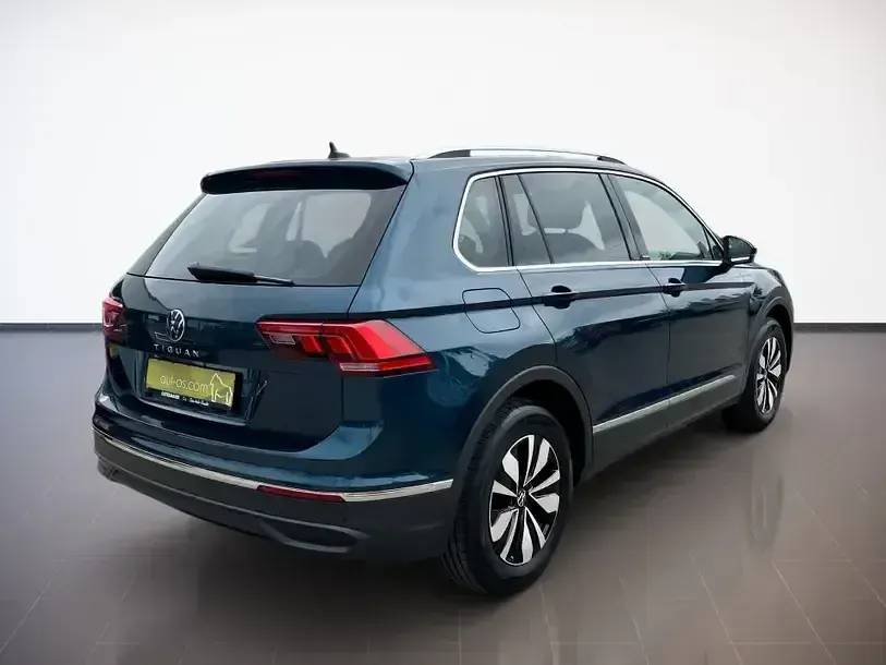 Gebraucht VW Tiguan Move 150 PS (110 kW) 2023 Nightshade blue SUV