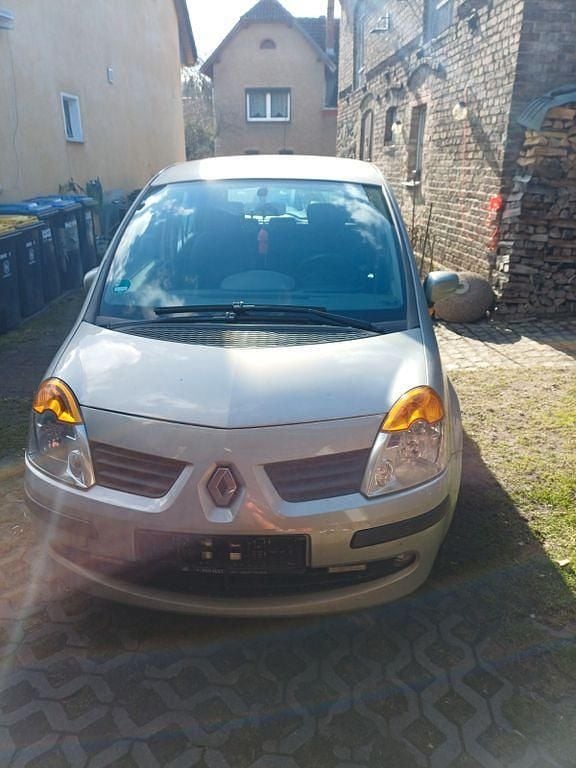 Gebraucht Renault Modus 88 PS (64 kW) 2005 Silber Van / Kleinbus