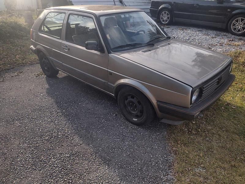 Gebraucht VW Golf II 70 PS (51 kW) 1990 Gold Kleinwagen