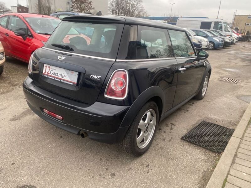 Second-hand Mini ONE 105 CP (77 kW) 2012 Negru Hatchback