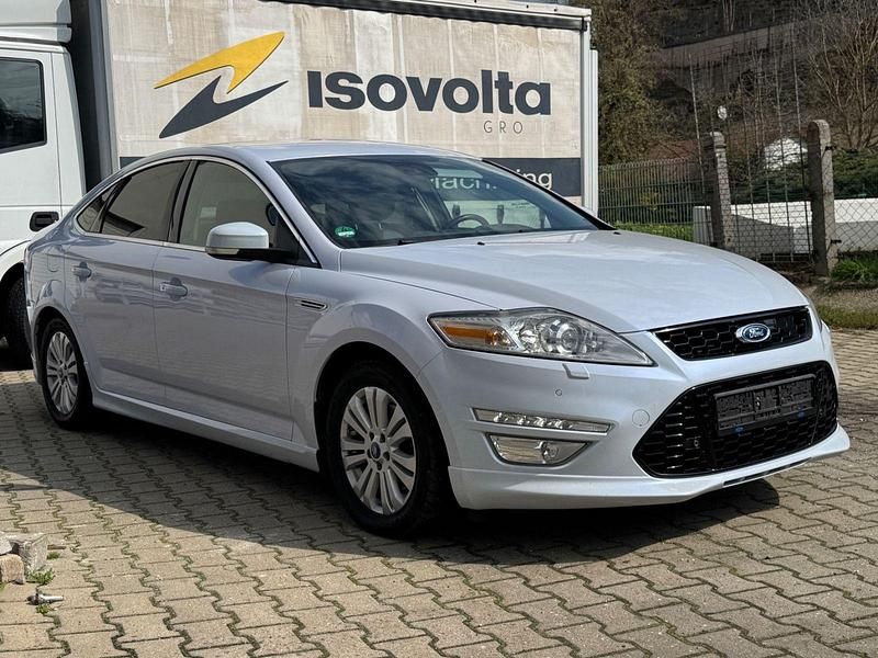 Gebraucht Ford Mondeo Titanium S 200 PS (147 kW) 2011 Weiß Limousine