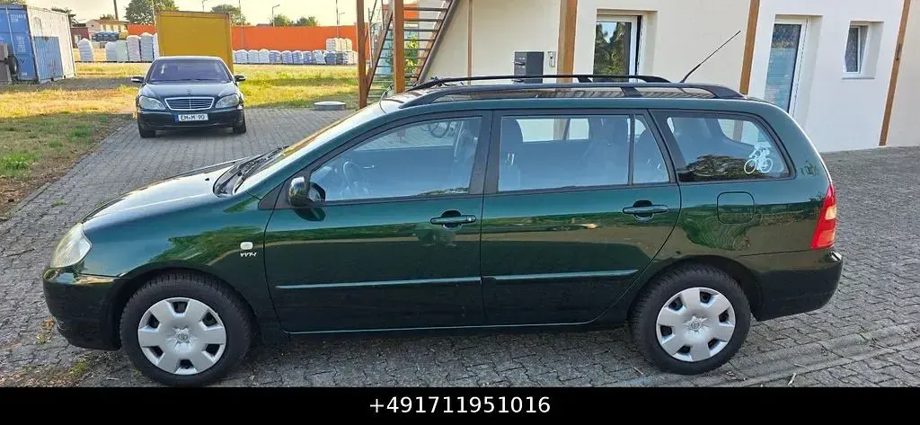 Gebraucht Toyota Corolla 110 PS (80 kW) 2002 Grün Kombi