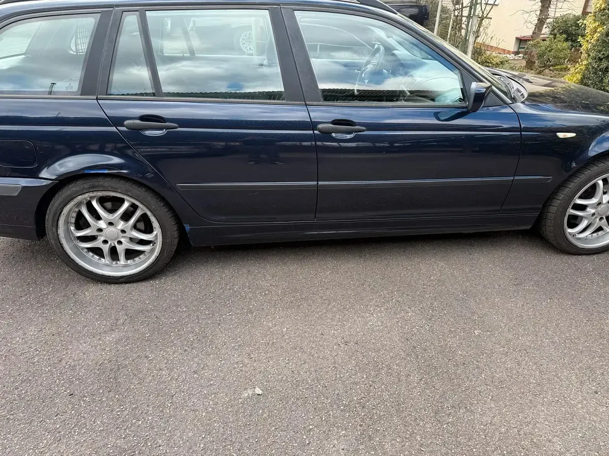 Gebraucht BMW 316 116 PS (85 kW) 2004 Blau Kombi