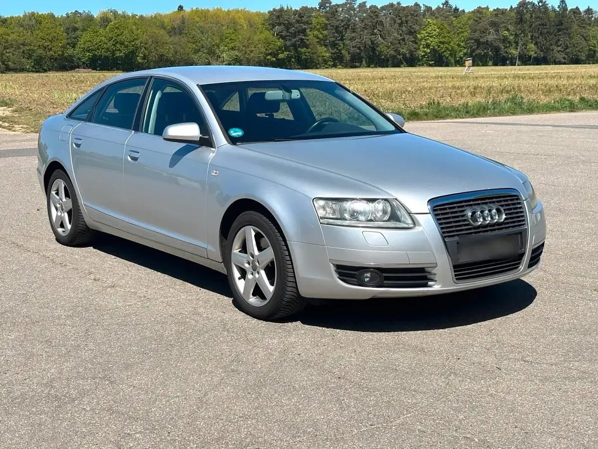 Second-hand Audi A6 177 CP (130 kW) 2004 Argintiu Berlinǎ