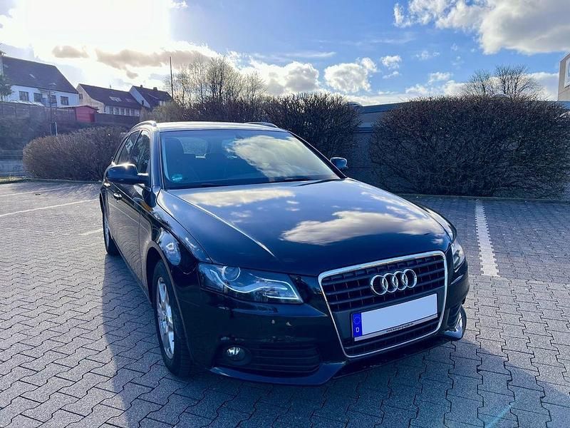 Schwarz Gebraucht 2010 Audi A4 Ambiente Kombi | 7.490 € (Fairer Preis) - Bild 1/4