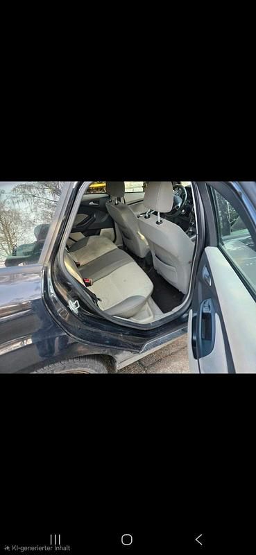 Gebraucht Ford Focus 116 PS (85 kW) 2011 Schwarz Kombi