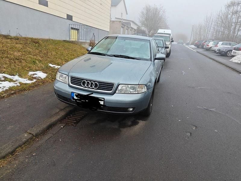 Gebraucht Audi A4 102 PS (75 kW) 2000 Grau Limousine