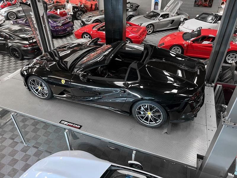 Gebraucht Ferrari 812 799 PS (587 kW) 2022 Schwarz Cabrio