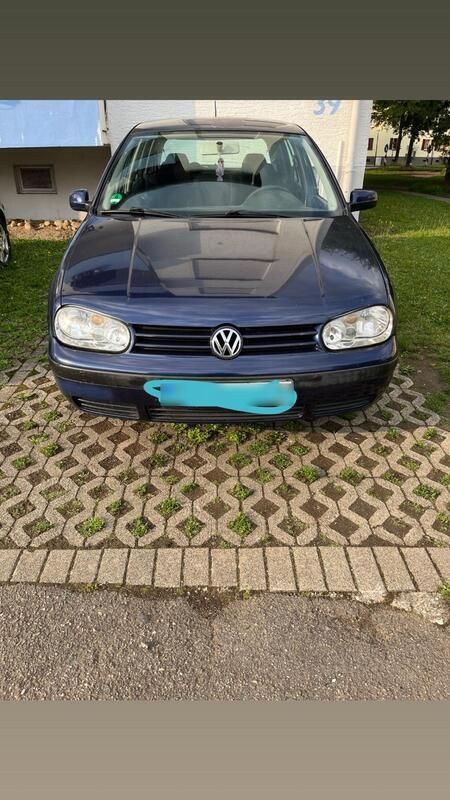 Blau Gebraucht 1999 VW Golf IV Kleinwagen | 1.200 € (Fairer Preis) - Bild 1/4