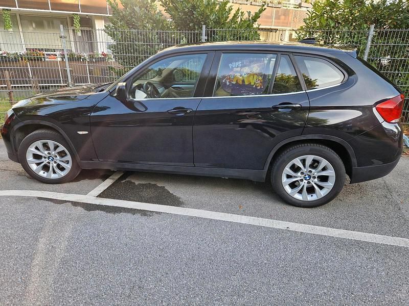 Gebraucht BMW X1 204 PS (150 kW) 2010 Schwarz SUV